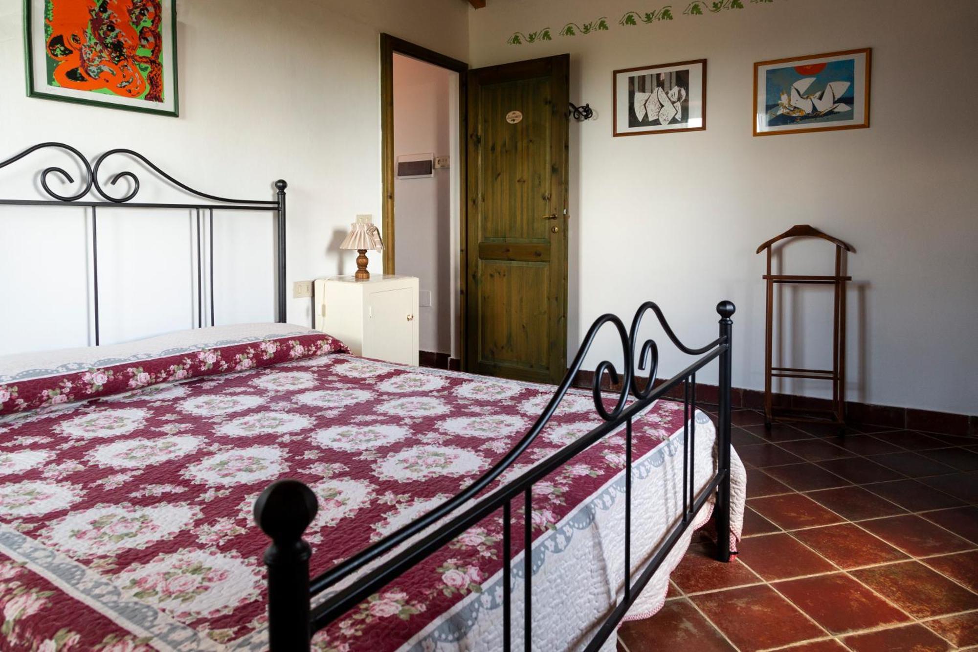 Agriturismo Il Belvedere Country Houses Massa Marittima Værelse billede