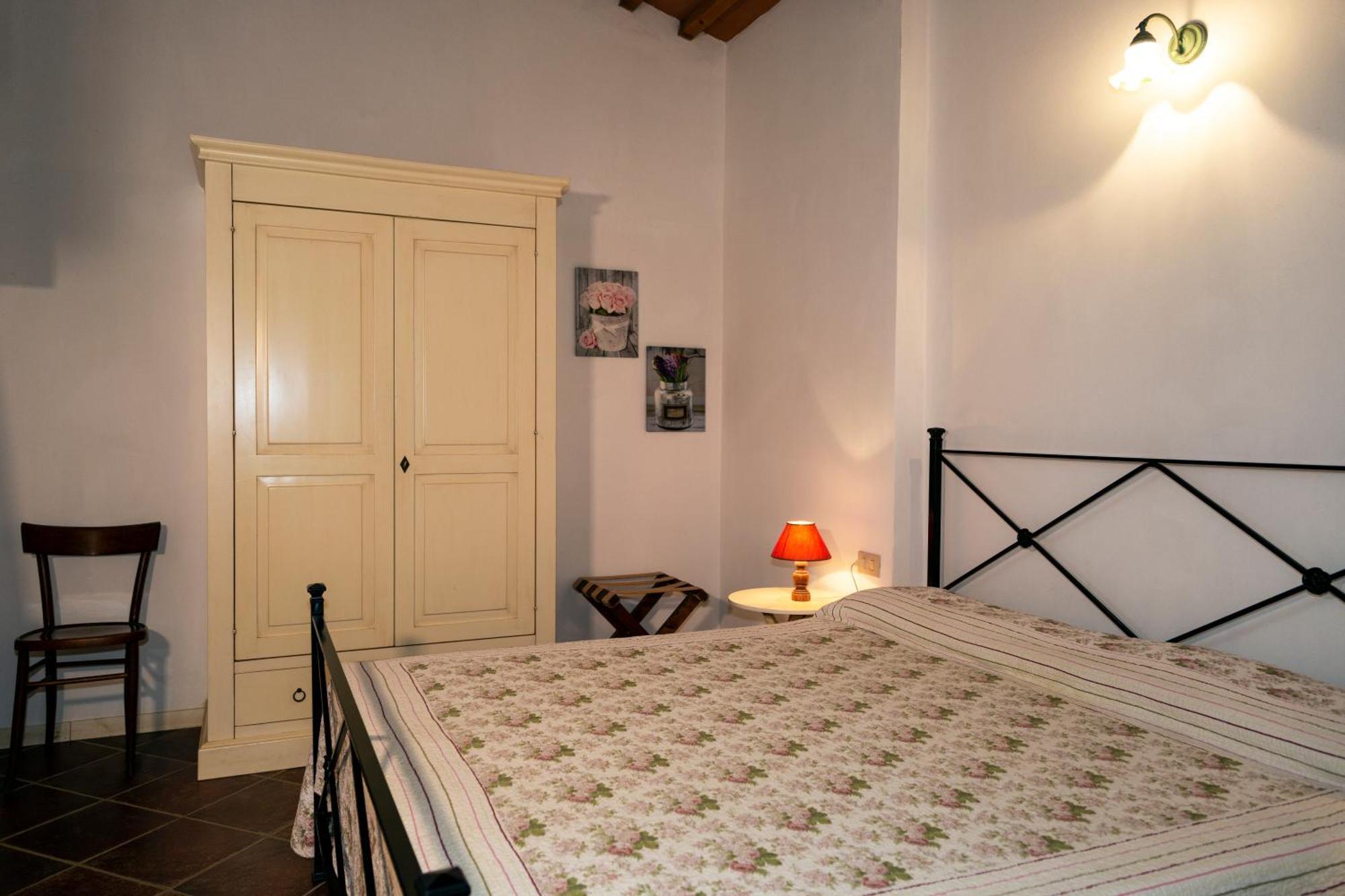 Agriturismo Il Belvedere Country Houses Massa Marittima Værelse billede