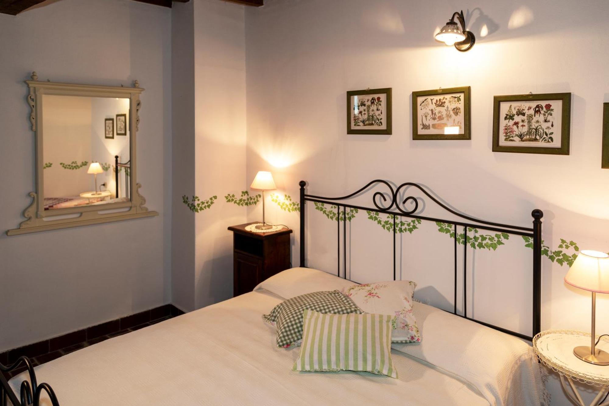 Agriturismo Il Belvedere Country Houses Massa Marittima Værelse billede